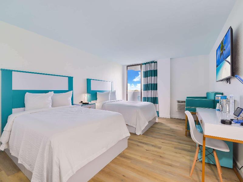 Chateau Mar Golf Resort image