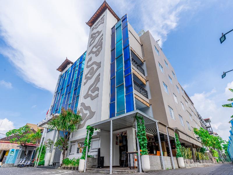 Kuta Beach Hotel