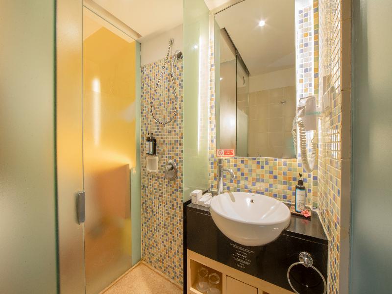 Kuta Beach Hotel image