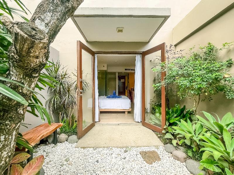 Kuta Beach Hotel image