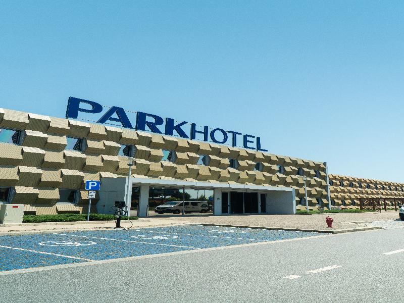 Park Hotel Porto Aeroporto image