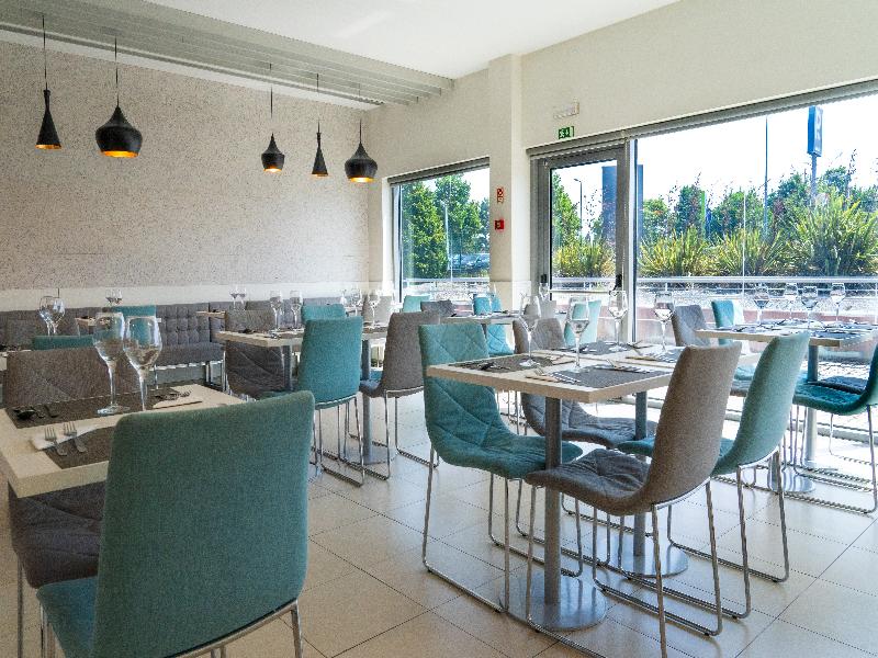 Park Hotel Porto Aeroporto image