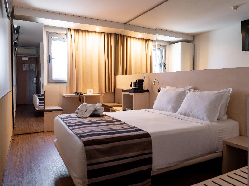 Park Hotel Porto Aeroporto image