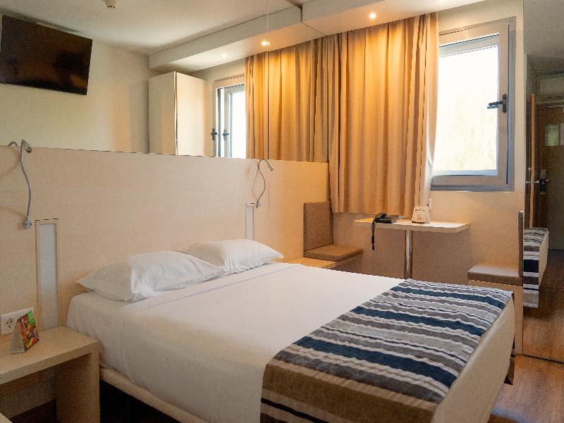 Park Hotel Porto Aeroporto image