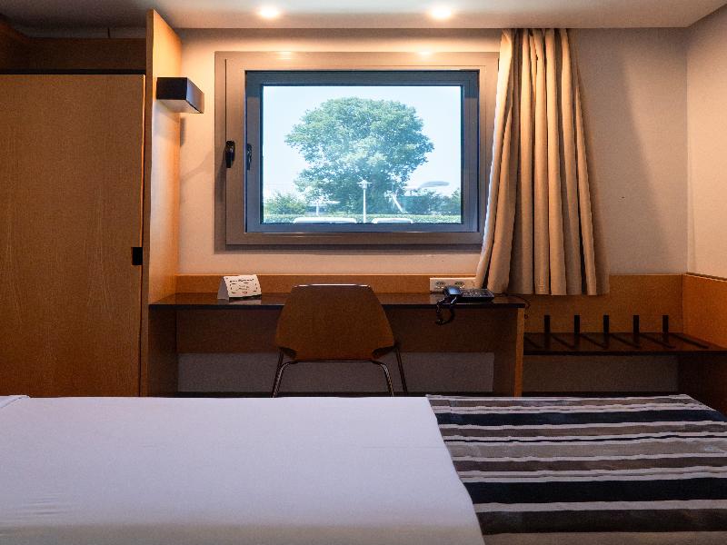 Park Hotel Porto Aeroporto image
