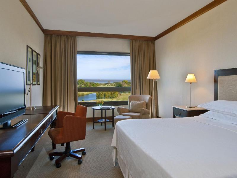 Sheraton Colonia Golf & Spa Resort image