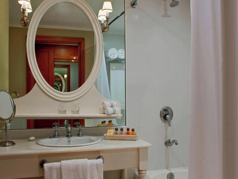 Sheraton Colonia Golf & Spa Resort image