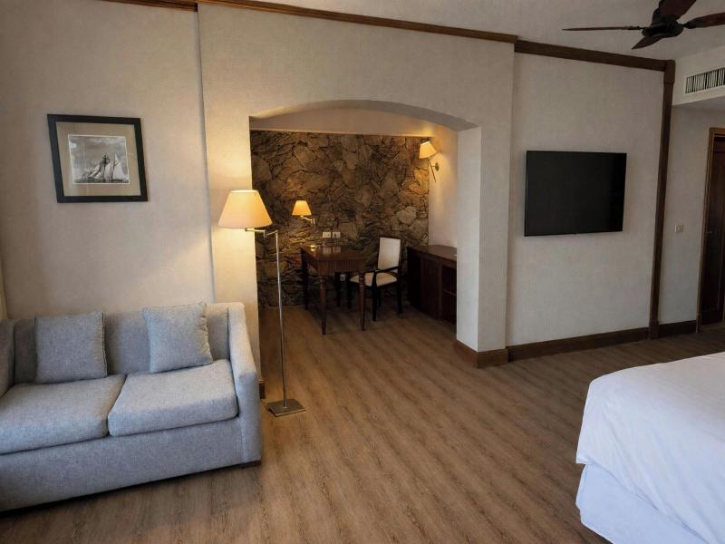 Sheraton Colonia Golf & Spa Resort image