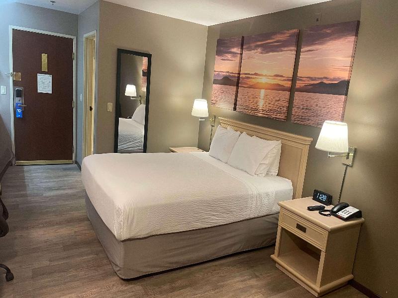 Days Inn by Wyndham Seatac Airport image