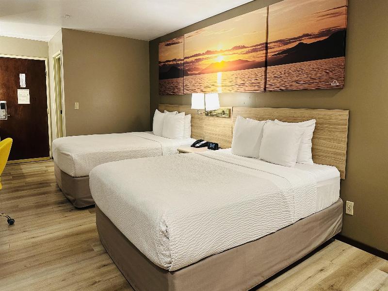Days Inn by Wyndham Seatac Airport image
