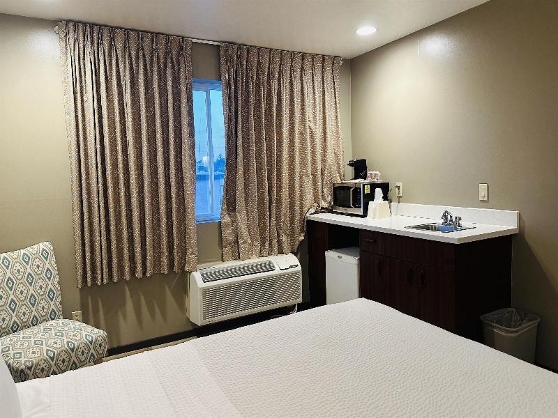 Days Inn by Wyndham Seatac Airport image