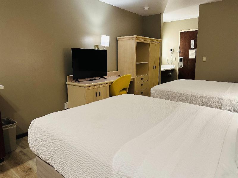 Days Inn by Wyndham Seatac Airport image