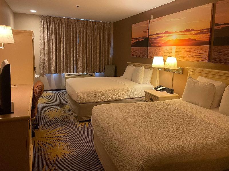 Days Inn by Wyndham Seatac Airport image