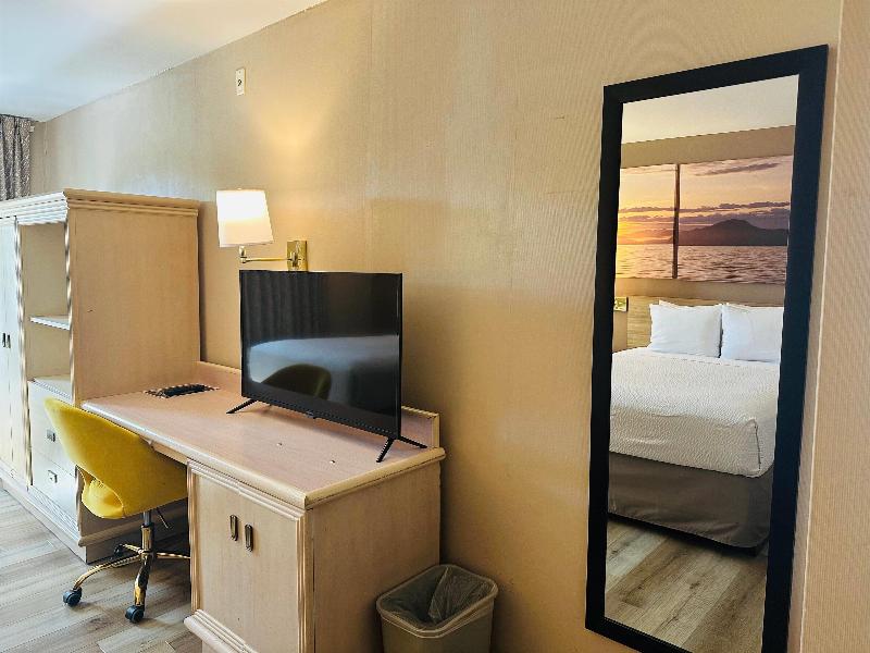 Days Inn by Wyndham Seatac Airport image