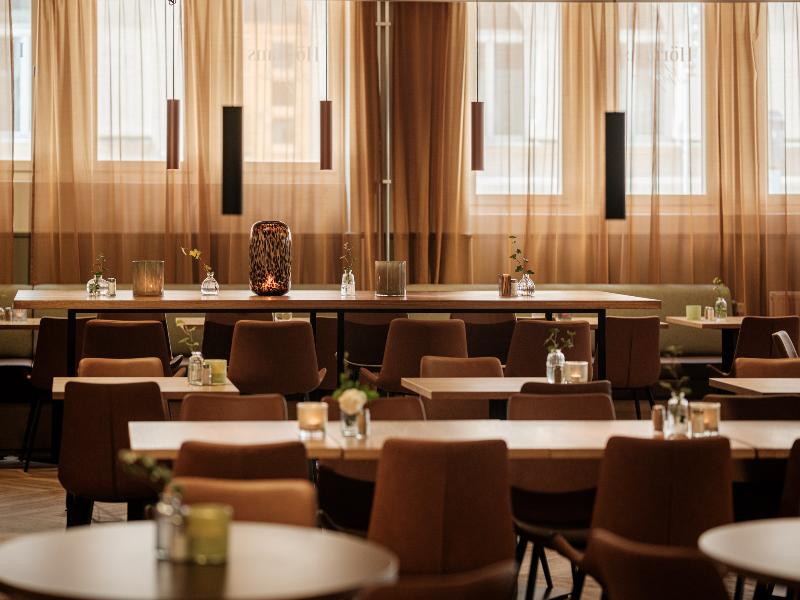 Corner Hotel image