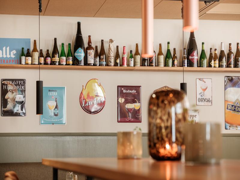 Corner Hotel image