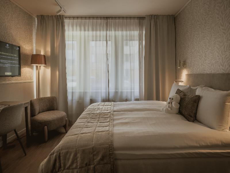 Corner Hotel image
