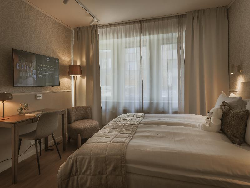Corner Hotel image