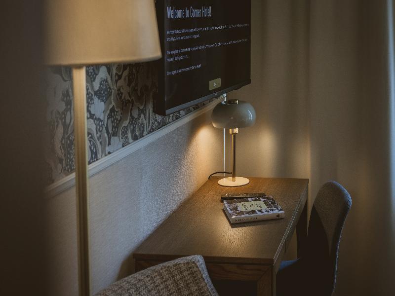 Corner Hotel image