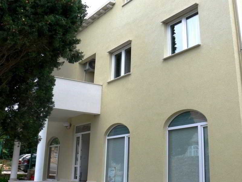 Apartments Zecevic