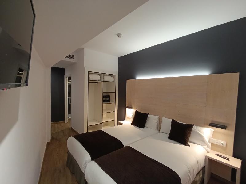 Hotel Travessera image