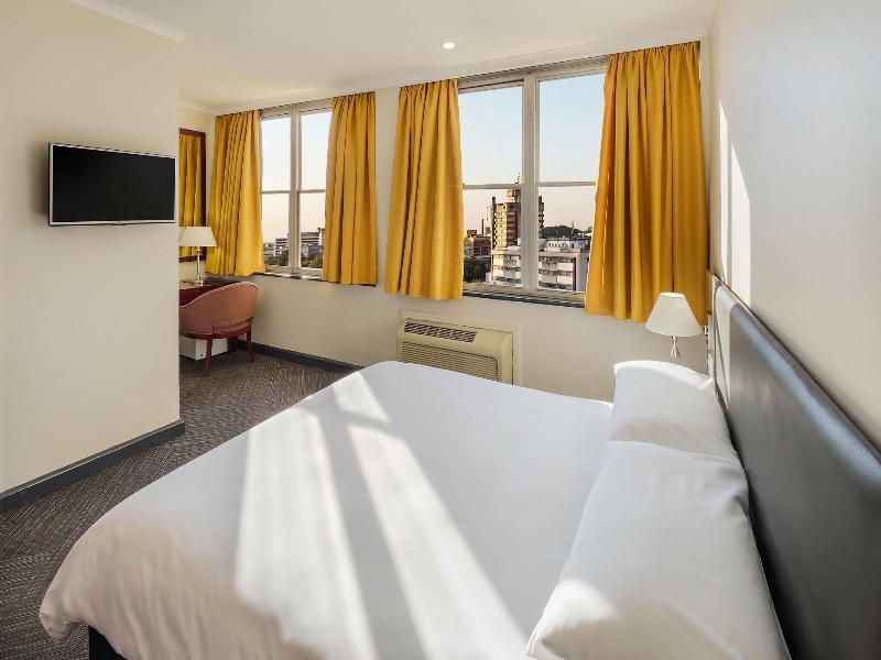 Protea Hotel Lusaka Cairo Road image
