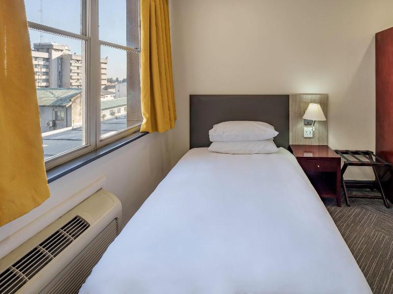 Protea Hotel Lusaka Cairo Road image