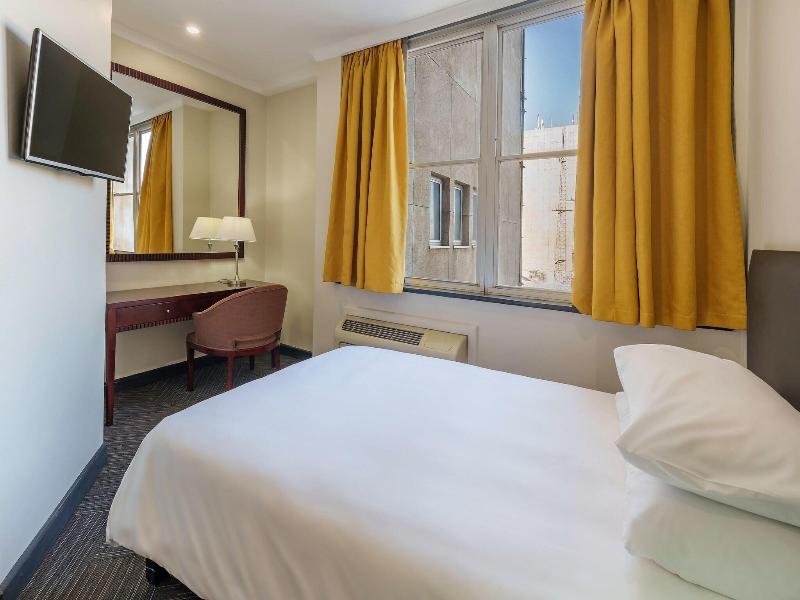 Protea Hotel Lusaka Cairo Road image
