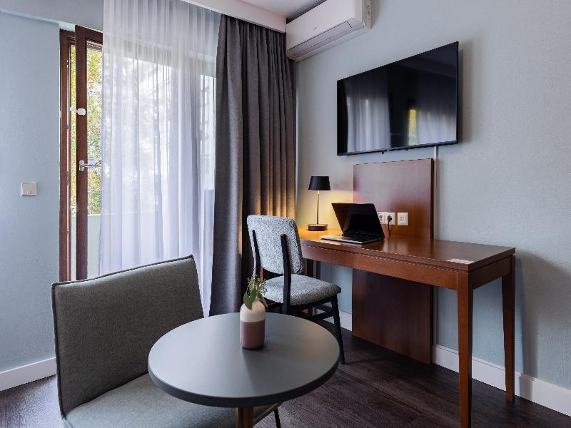 Garner Hotel Stuttgart City Centre by IHG image