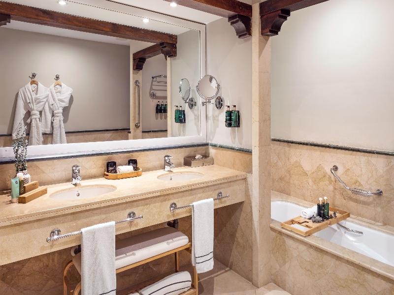 The Level At Melia Villaitana image
