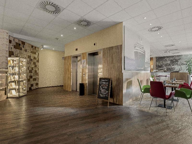 Mercure Hotel Hamburg Am Volkspark image