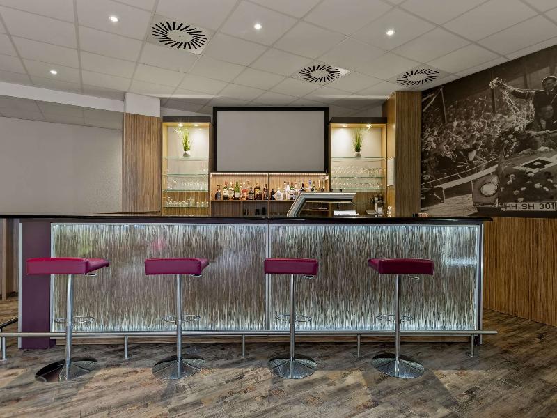 Mercure Hotel Hamburg Am Volkspark image