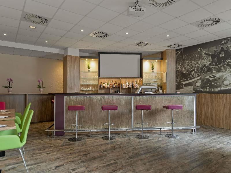 Mercure Hotel Hamburg Am Volkspark image
