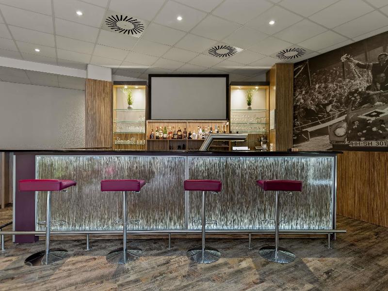 Mercure Hotel Hamburg Am Volkspark image