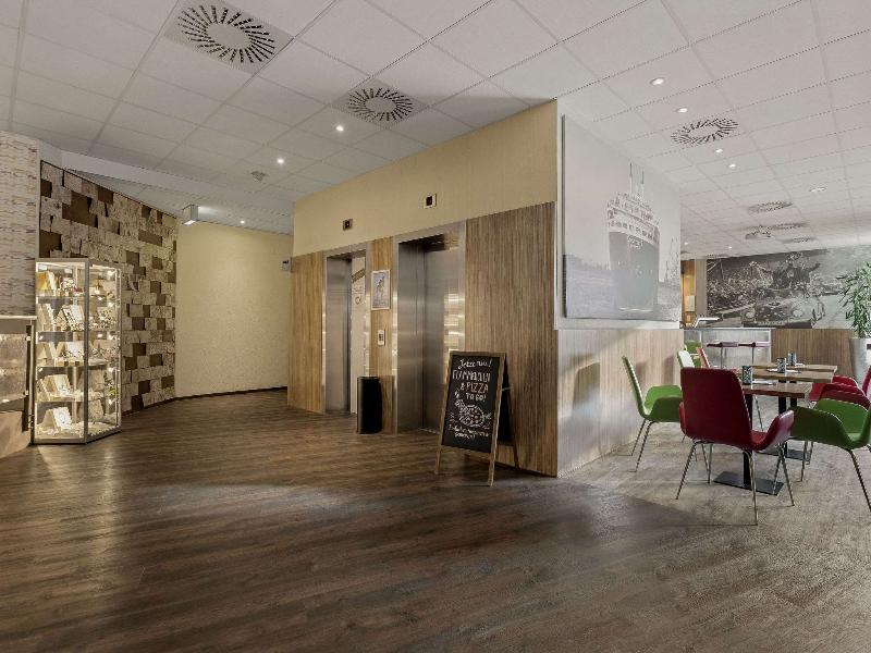 Mercure Hotel Hamburg Am Volkspark image