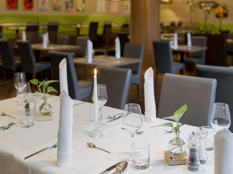 Mercure Hotel Hamburg Am Volkspark image