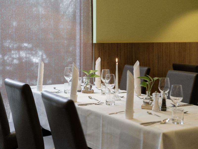 Mercure Hotel Hamburg Am Volkspark image