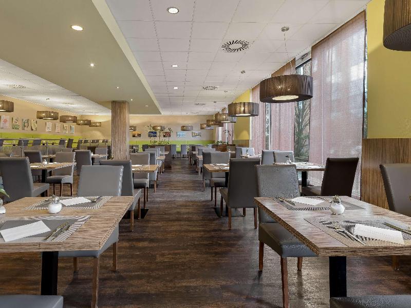 Mercure Hotel Hamburg Am Volkspark image