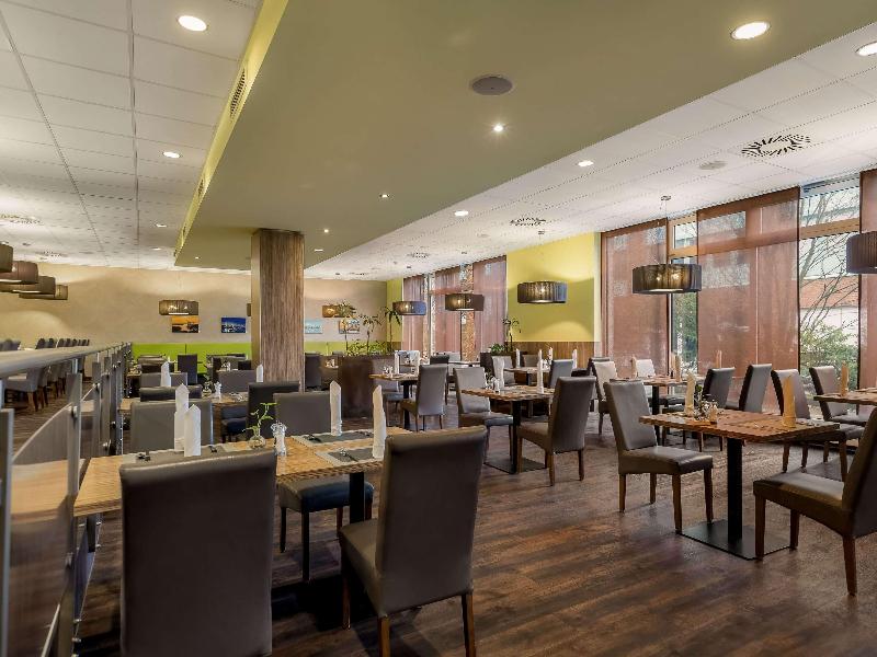 Mercure Hotel Hamburg Am Volkspark image