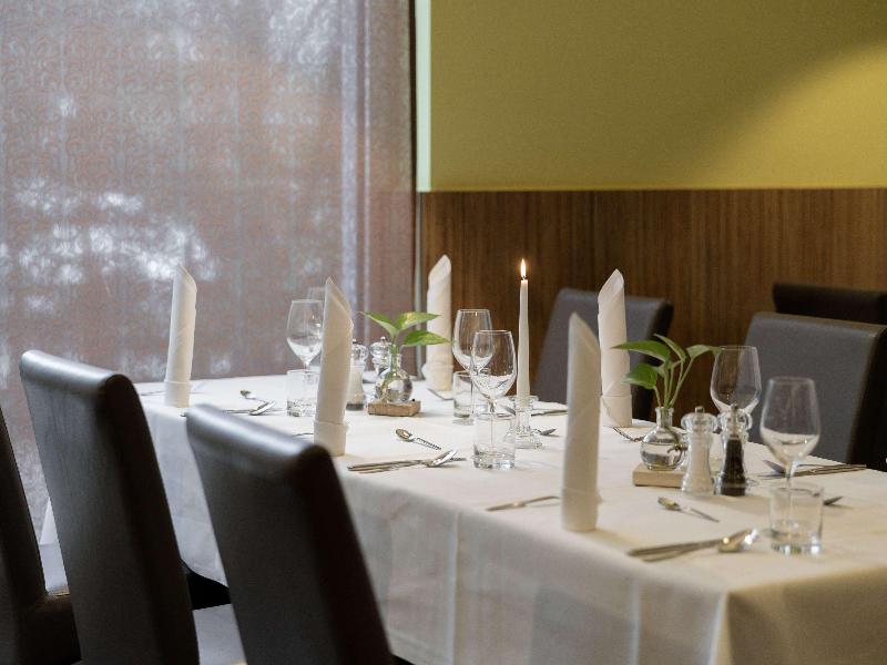 Mercure Hotel Hamburg Am Volkspark image