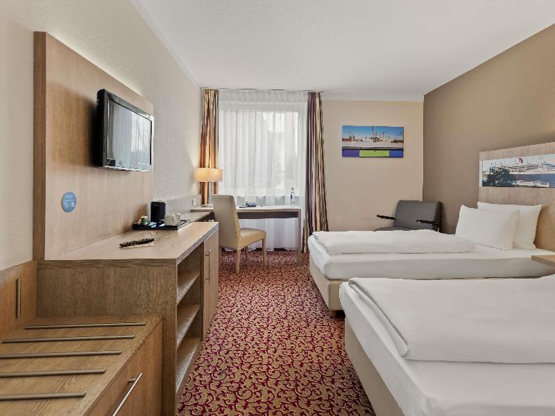 Mercure Hotel Hamburg Am Volkspark image