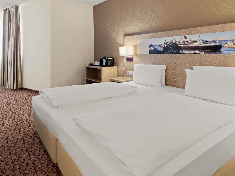 Mercure Hotel Hamburg Am Volkspark image