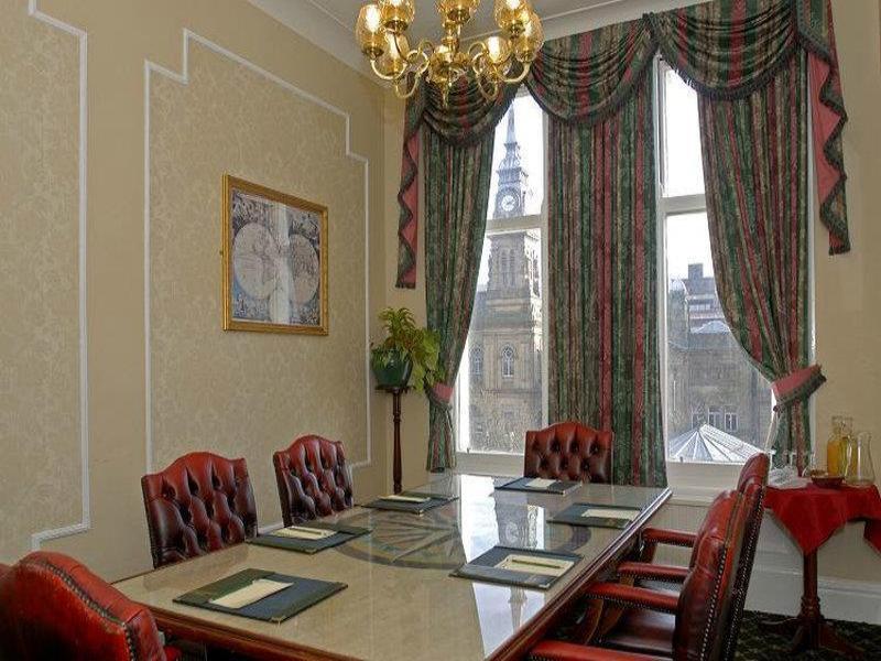 Scarisbrick Hotel image