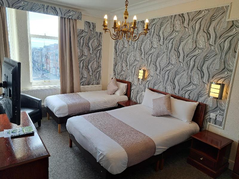 Scarisbrick Hotel image