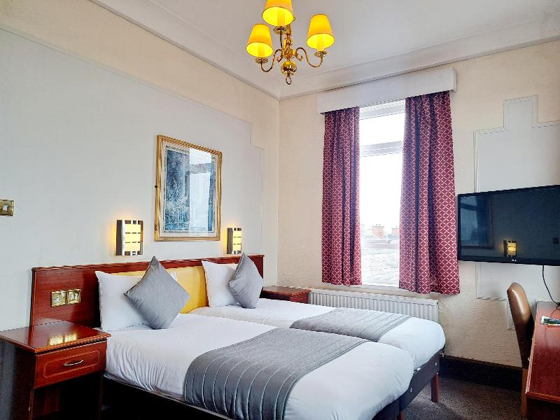 Scarisbrick Hotel image
