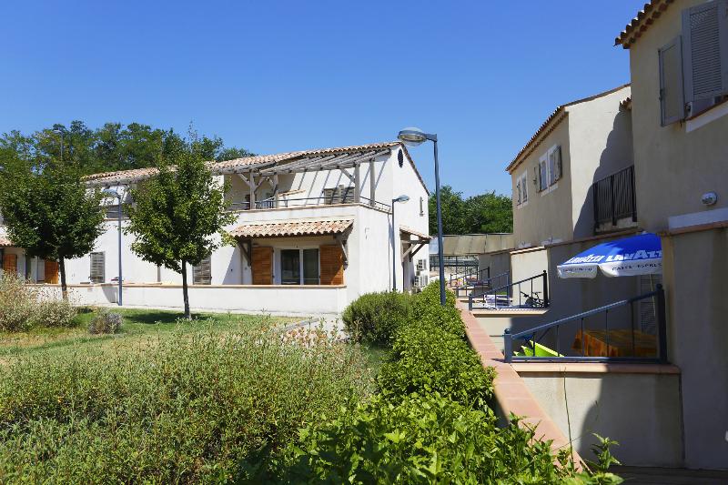 Residence Nemea Les Mazets Du Ventoux image