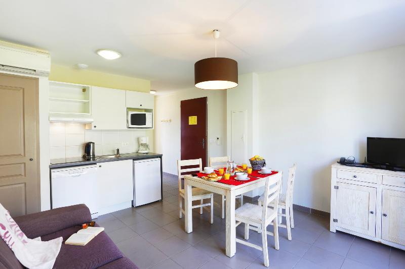 Residence Nemea Les Mazets Du Ventoux image