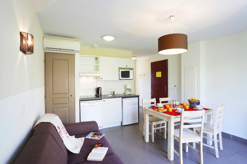 Residence Nemea Les Mazets Du Ventoux image