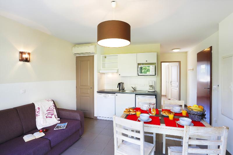 Residence Nemea Les Mazets Du Ventoux image