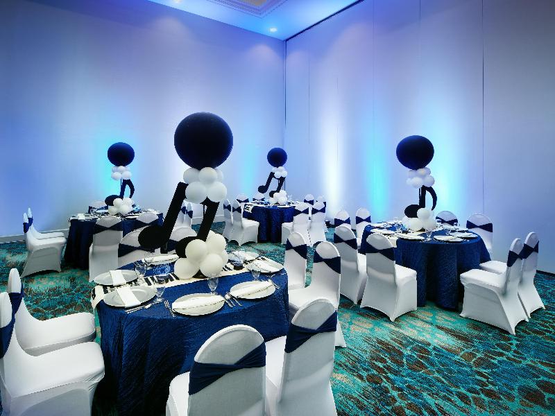 Holiday Inn Resort Kissimmee by the Parks image